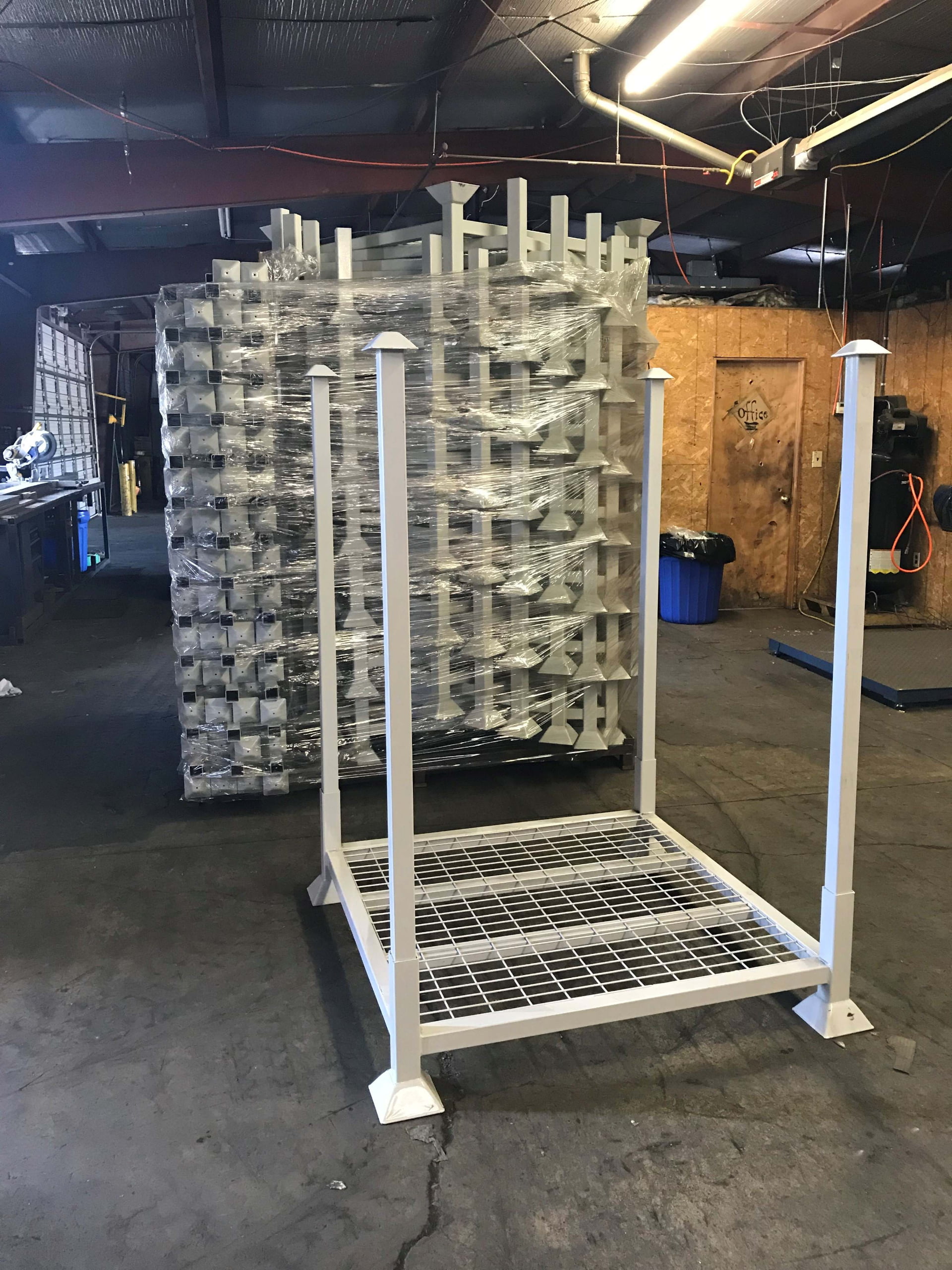 Notched Metal Rack Heavy Duty Industrial Portable Stack Rack for Efficient Warehouse ...